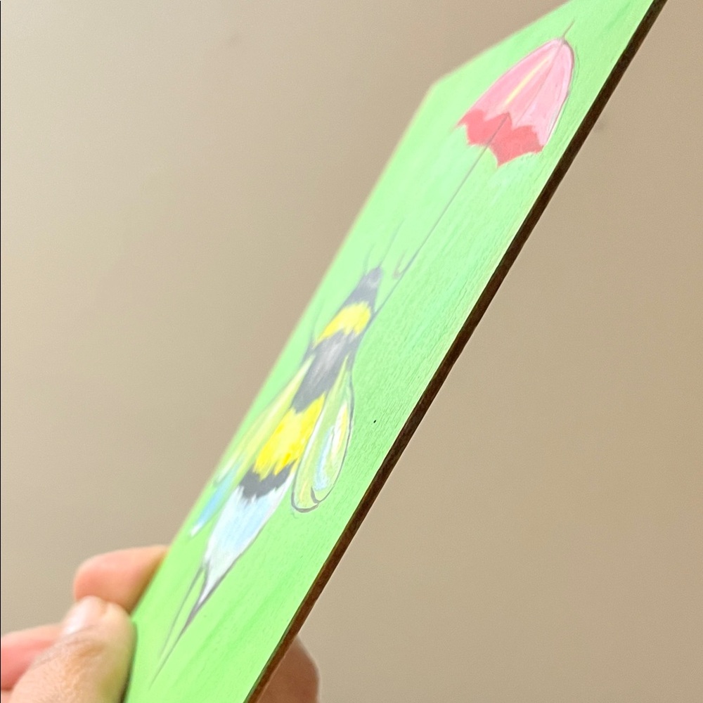Colorful Bee Art on Green Canvas - Picture 3 of 4